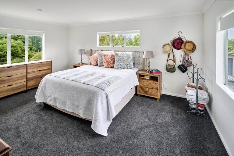 Photo of property in 15 Charlotte Way, Raumati South, Paraparaumu, 5032