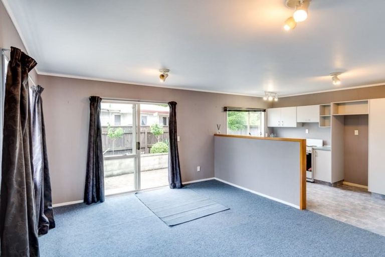 Photo of property in 1 Rimu Street, Hawera, 4610