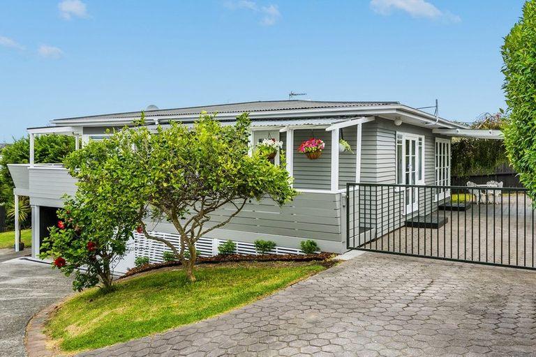 Photo of property in 61 Coronation Road, Hillcrest, Auckland, 0627