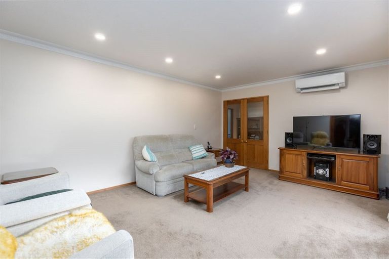 Photo of property in 1 Reading Street, Upper Riccarton, Christchurch, 8041