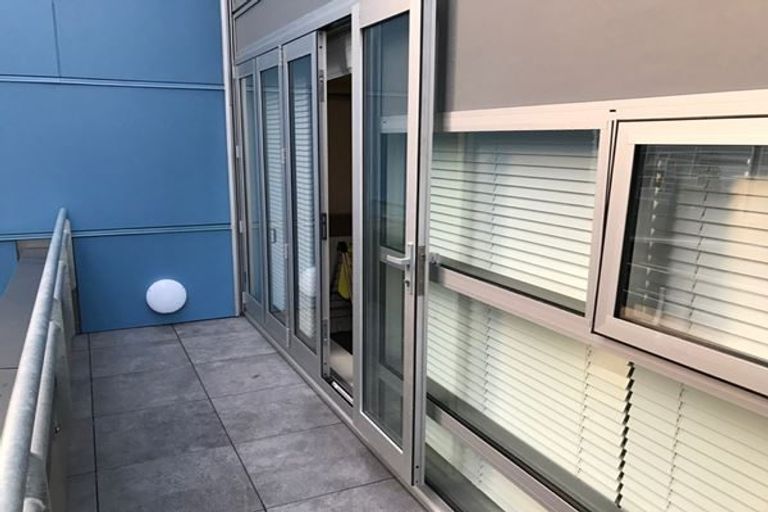 Photo of property in St Pauls Apartments, 37/43 Mulgrave Street, Thorndon, Wellington, 6011