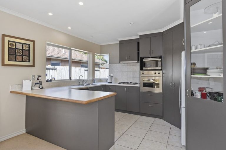 Photo of property in 130 Tuihana Drive, Papamoa Beach, Papamoa, 3118