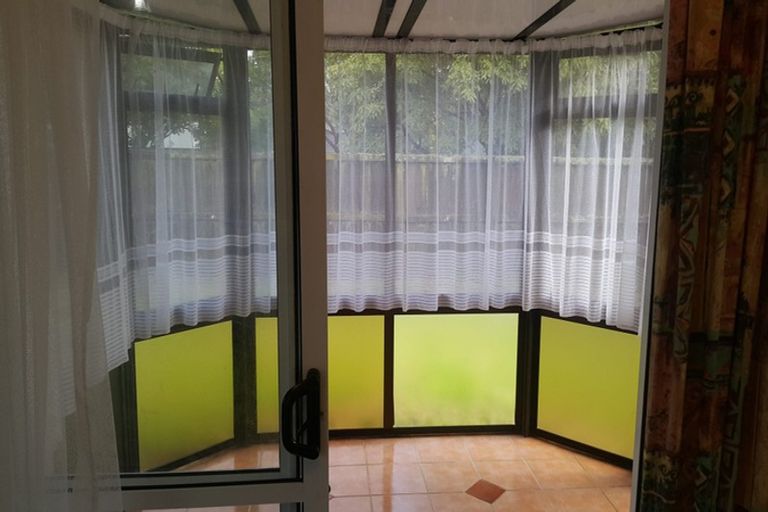 Photo of property in 1/11 Koromiko Street, New Lynn, Auckland, 0600