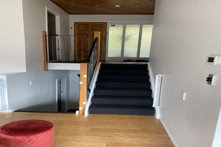 Photo of property in 132 Wadestown Road, Wadestown, Wellington, 6012