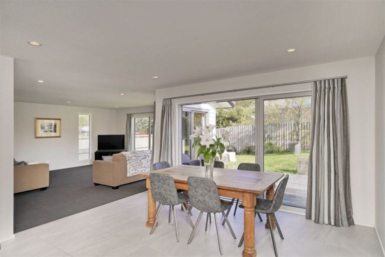 Photo of property in 14a Colenso Street, Sumner, Christchurch, 8081