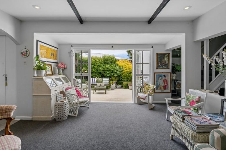 Photo of property in 171 Springfield Road, St Albans, Christchurch, 8014