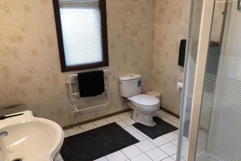 Photo of property in 22 Fuller Grove, Woburn, Lower Hutt, 5010