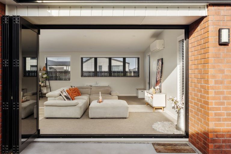 Photo of property in 8 Te Paea Crescent, Papamoa Beach, Papamoa, 3118