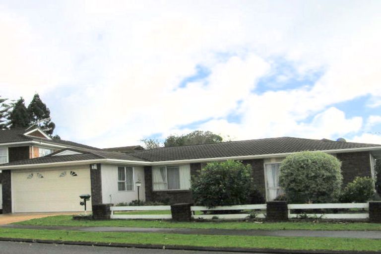 Photo of property in 10 Fratley Avenue, Farm Cove, Auckland, 2012