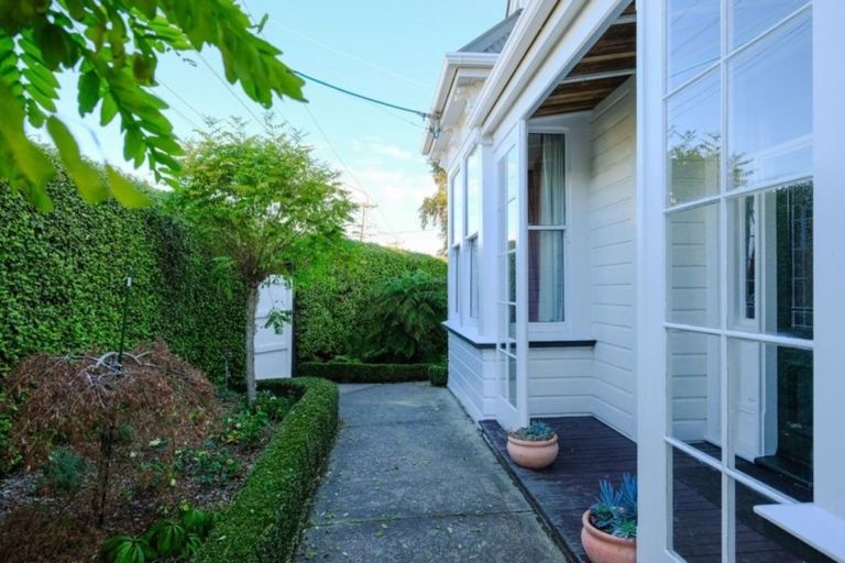 Photo of property in 2 Sim Street, Maori Hill, Dunedin, 9010