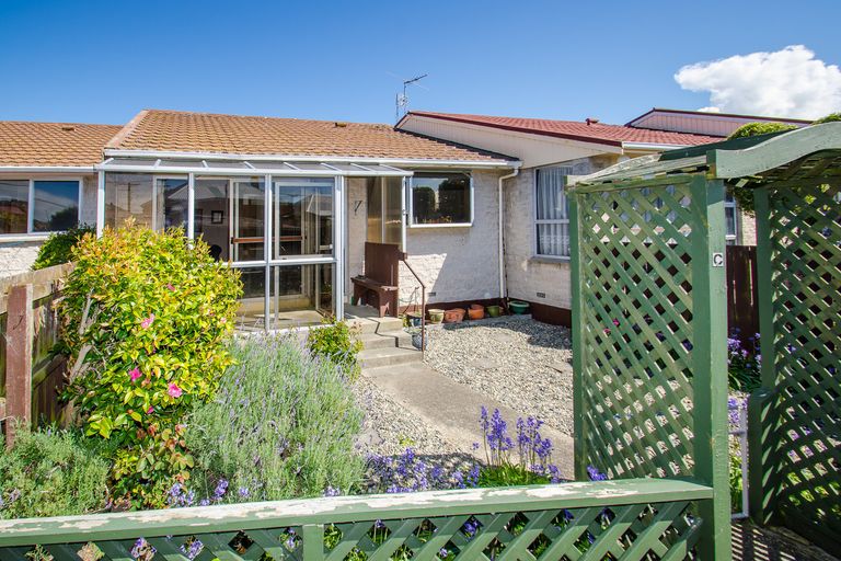 Photo of property in 72c Bay View Road, South Dunedin, Dunedin, 9012
