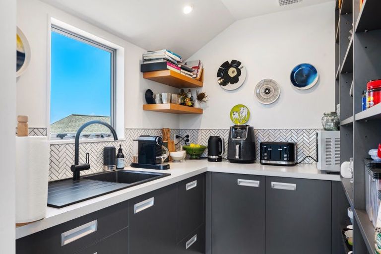 Photo of property in 231a Oceanbeach Road, Mount Maunganui, 3116