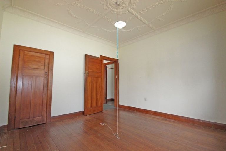 Photo of property in 355 College Street, West End, Palmerston North, 4410