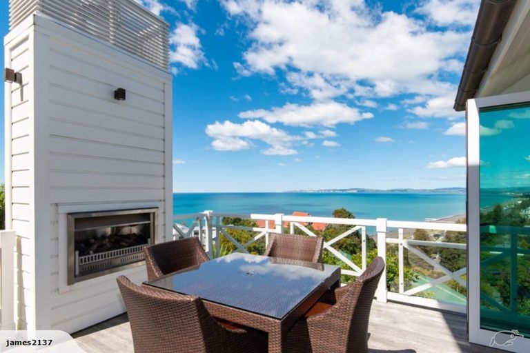 Photo of property in 8 Elizabeth Road, Bluff Hill, Napier, 4110