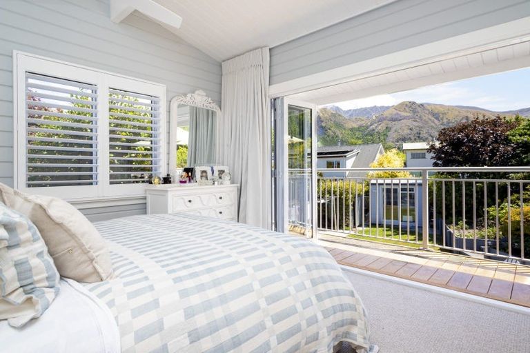 Photo of property in 13 Argyle Place, Arrowtown, 9302