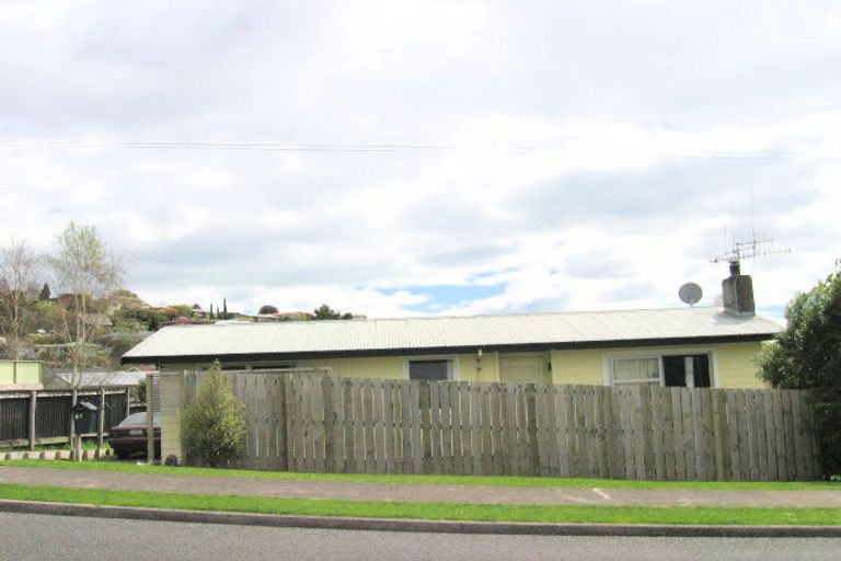 Photo of property in 97 Sherwood Street, Bellevue, Tauranga, 3110