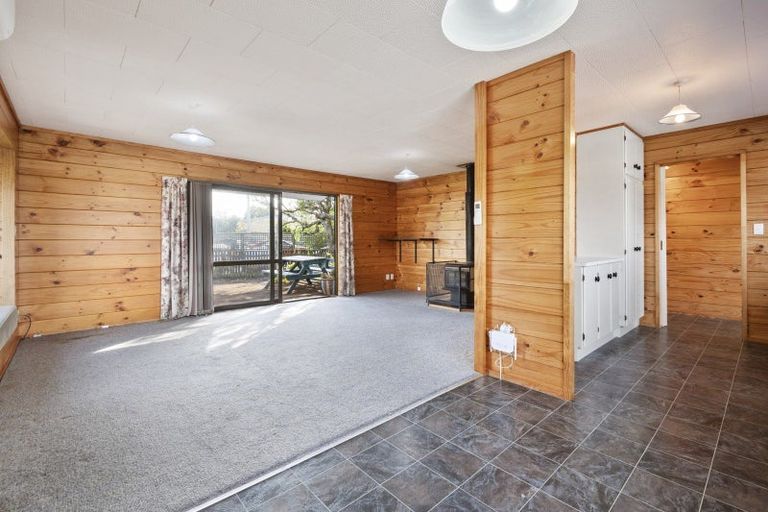 Photo of property in 37 Pukepapa Road, Marton, 4710