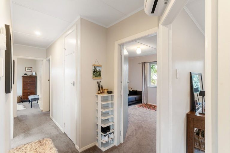 Photo of property in 77 Kent Street, Carterton, 5713