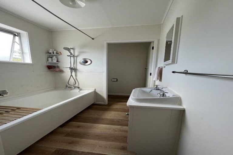 Photo of property in 1/15 Hutcheson Street, Nelson South, Nelson, 7010