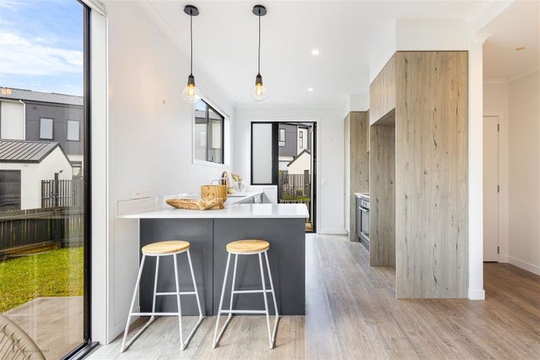 Photo of property in 7 Frank Gill Road, Hobsonville, Auckland, 0616