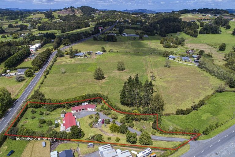 Photo of property in 66 Saleyards Road, Kauri, Kamo, 0185