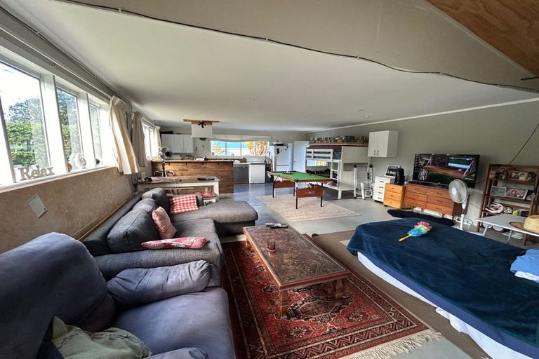 Photo of property in 9 Kakariki Road, Ngunguru, Whangarei, 0173