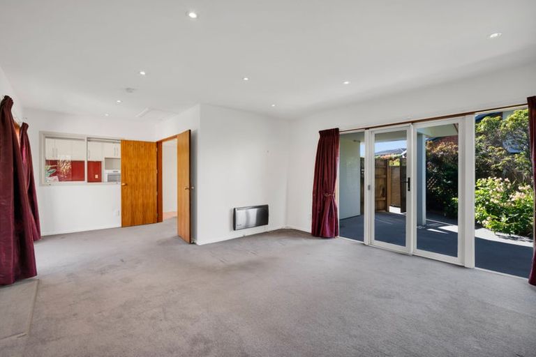 Photo of property in 363b Mangorei Road, Merrilands, New Plymouth, 4312