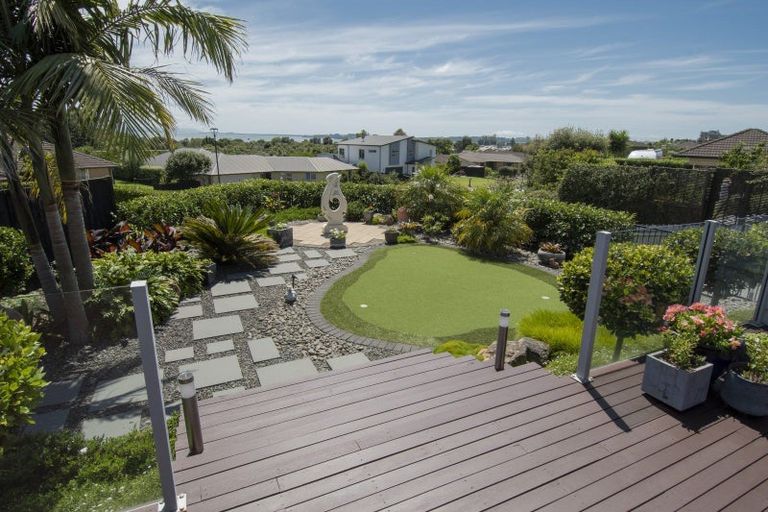 Photo of property in 25 Haden Place, Omokoroa, 3114