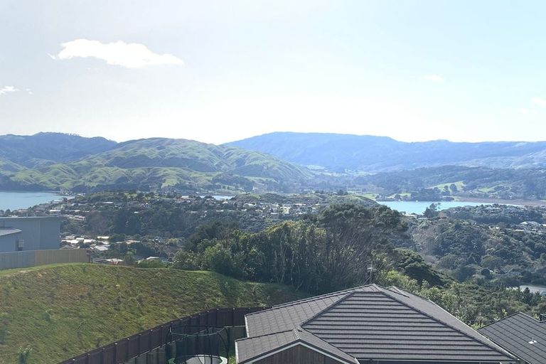 Photo of property in 12/30 Adventure Drive, Whitby, Porirua, 5024