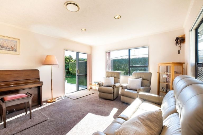 Photo of property in 50a Church Road, Taradale, Napier, 4112