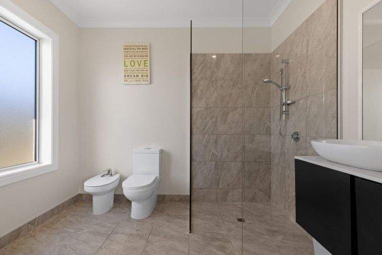 Photo of property in 28 Elizabeth Allen Drive, West Melton, 7618
