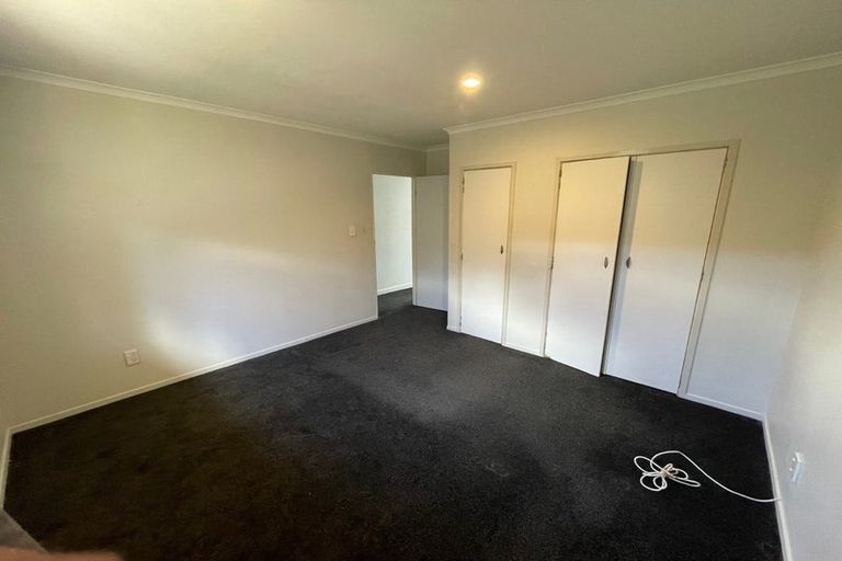 Photo of property in 1 Farnborough Crescent, Mangere, Auckland, 2022