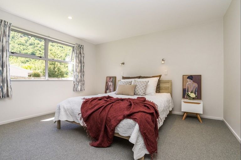 Photo of property in 27 Cornwall Street, Arrowtown, 9302