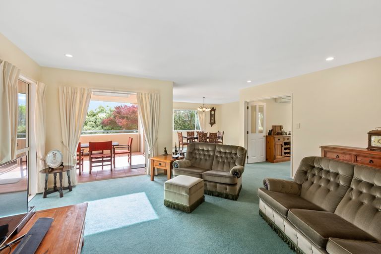 Photo of property in 9 Enticott Place, Huntsbury, Christchurch, 8022