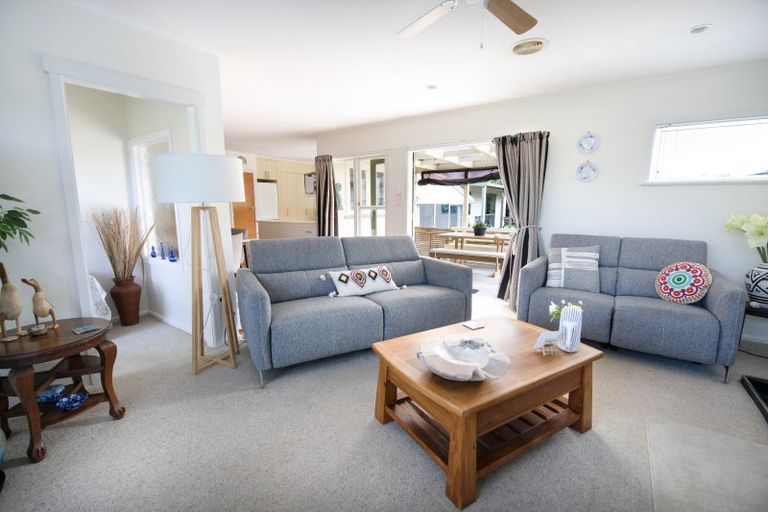 Photo of property in 8 Magdalen Crescent, Pirimai, Napier, 4112