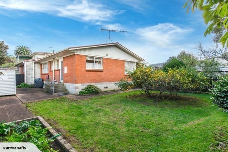 Photo of property in 2/93 Coronation Road, Mangere Bridge, Auckland, 2022