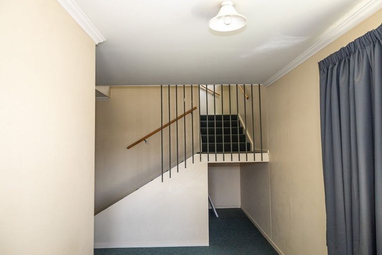 Photo of property in 53 Howe Street, North Dunedin, Dunedin, 9016