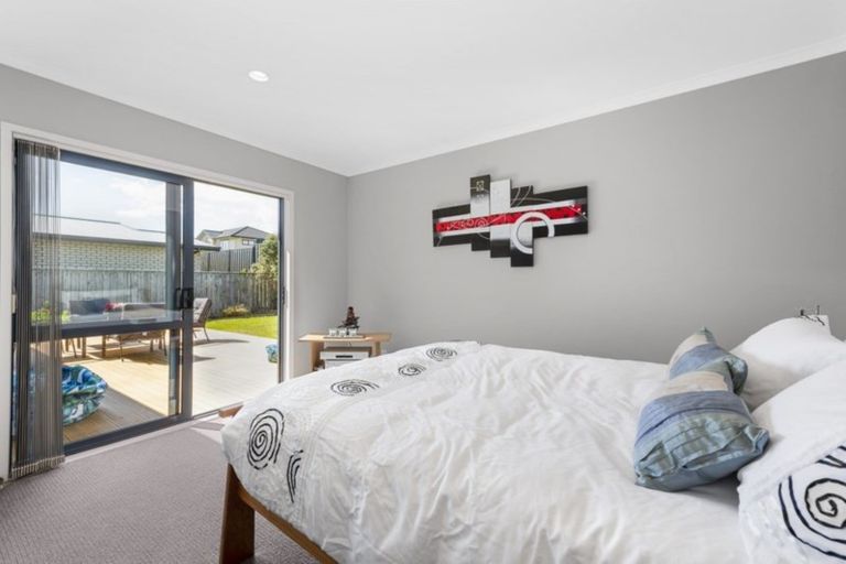 Photo of property in 7 Sunstone Crescent, Brown Owl, Upper Hutt, 5018