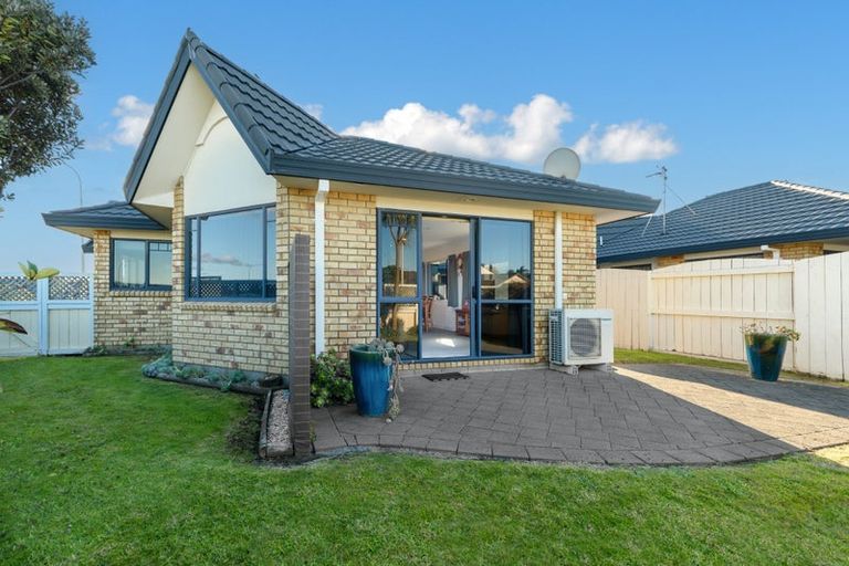 Photo of property in 333 Grenada Street, Papamoa Beach, Papamoa, 3118