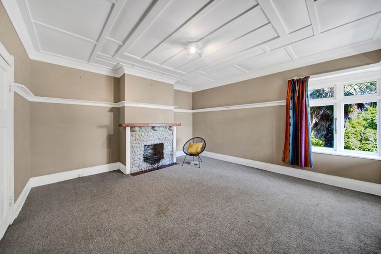 Photo of property in 2 Galt Street, Hawera, 4610