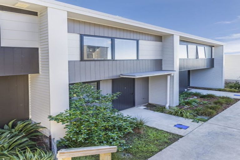 Photo of property in 9/52 High Street, Island Bay, Wellington, 6023