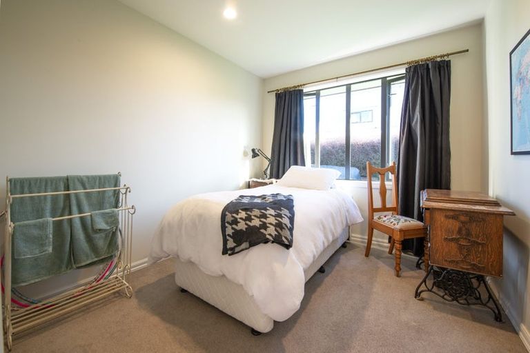 Photo of property in 40 Church Street, Oxford, 7430