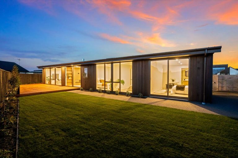 Photo of property in 90 Stationmasters Way, Prebbleton, 7604