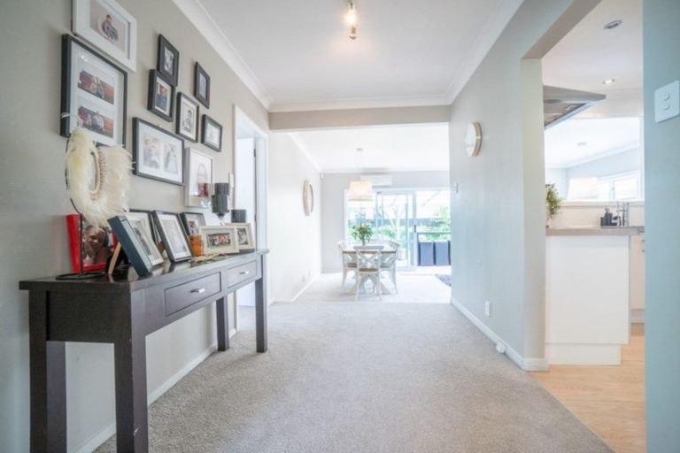 Photo of property in 579 Featherston Street, Roslyn, Palmerston North, 4414