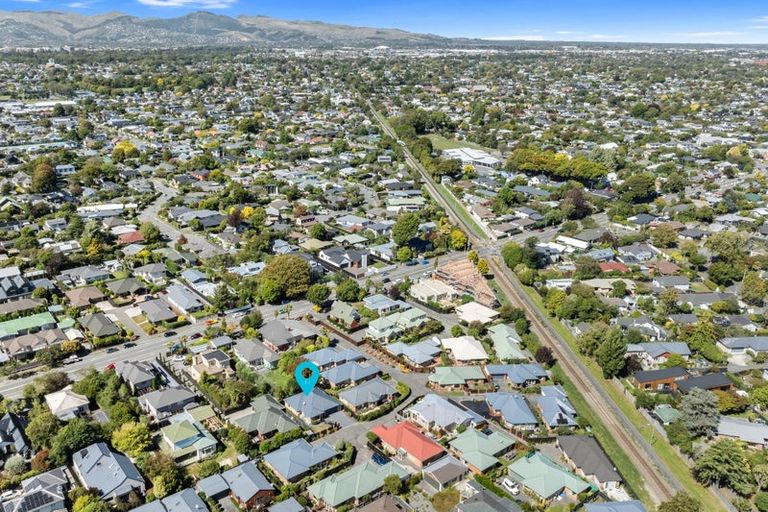 Photo of property in 4 Ashmore Lane, Strowan, Christchurch, 8052