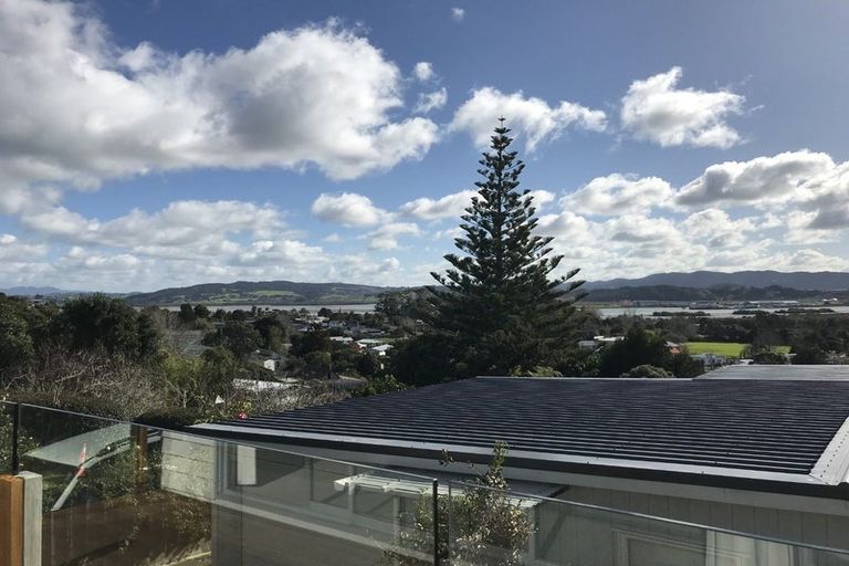 Photo of property in 6 Handforth Street, Onerahi, Whangarei, 0110