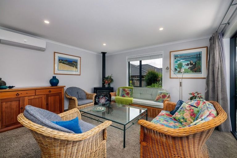 Photo of property in 5 Kilountain Place, Kerikeri, 0230