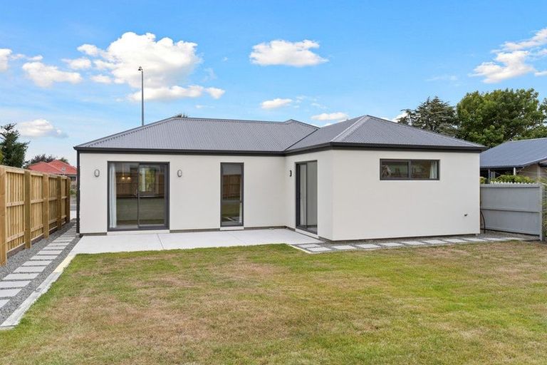 Photo of property in 1/205 Wainoni Road, Avondale, Christchurch, 8061