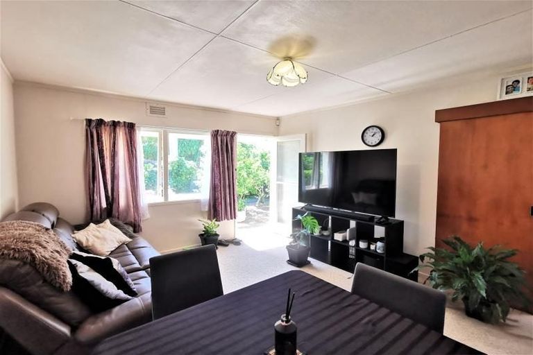 Photo of property in 3/272a Birkdale Road, Birkdale, Auckland, 0626