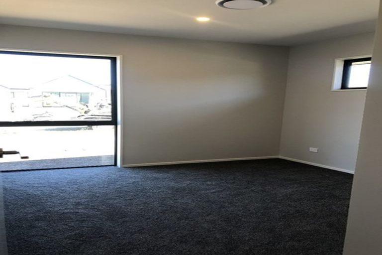 Photo of property in 5 Tussle Grove, Halswell, Christchurch, 8025